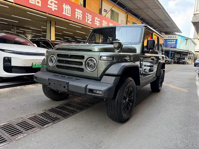212 T01 2.0T, Ford Explorer