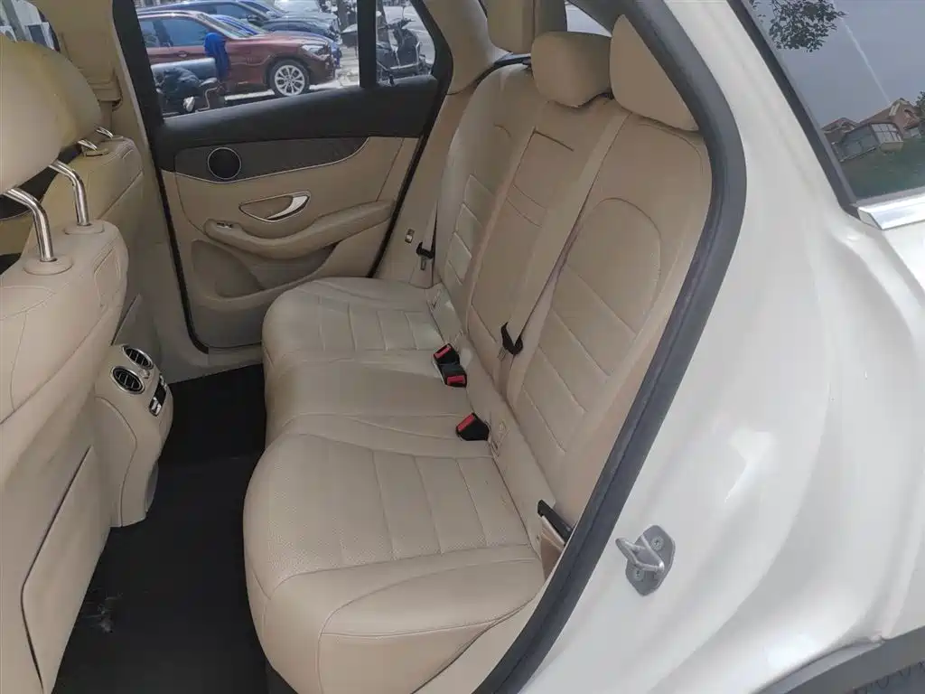 Mercedes-Benz GLC 2017 GLC 300 4MATIC Dynamic фото 13