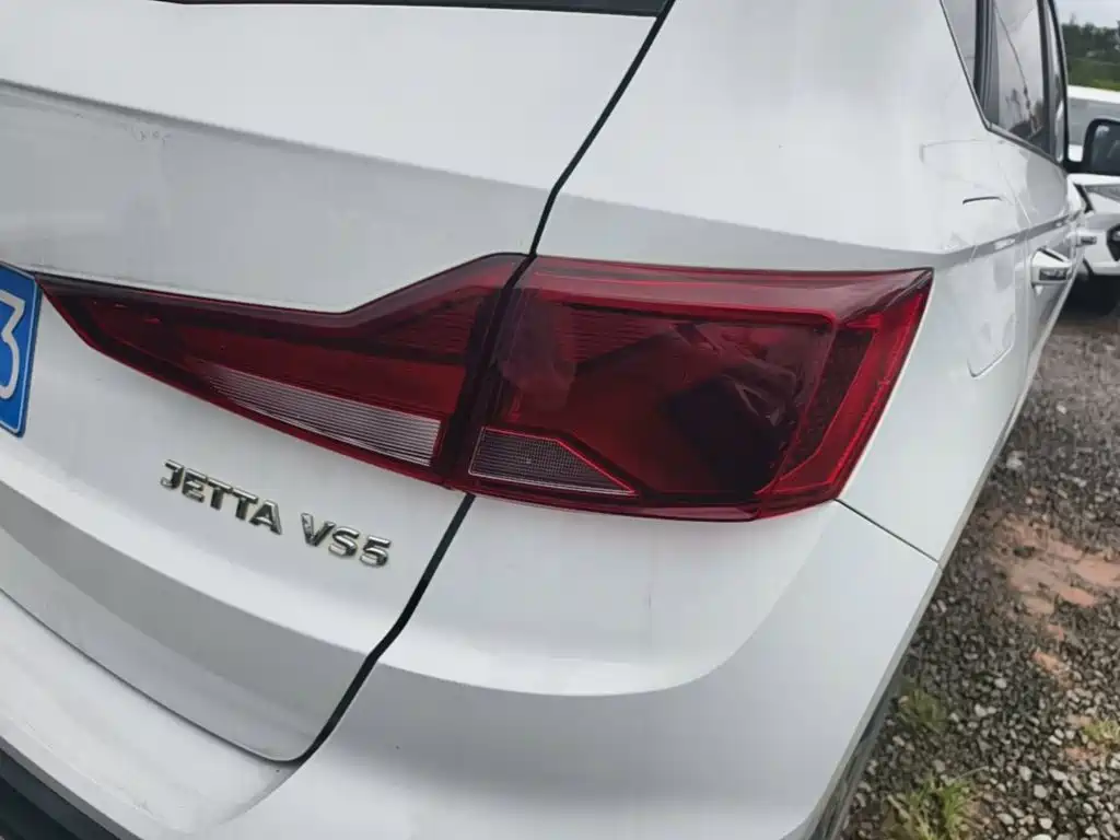 صورة 8 - Jetta VS5