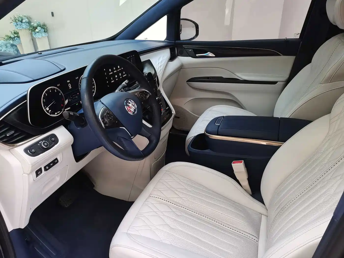 Фото 5 - Buick GL8