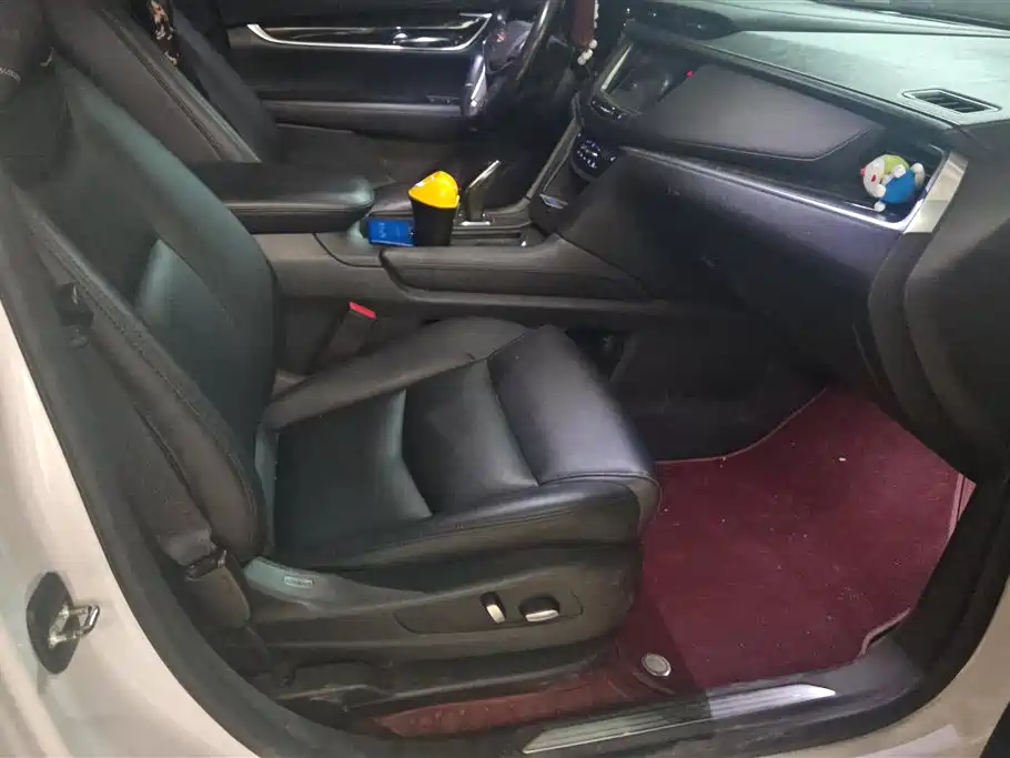 Cadillac XT5 2018 28E AWD Technology Model фото 8