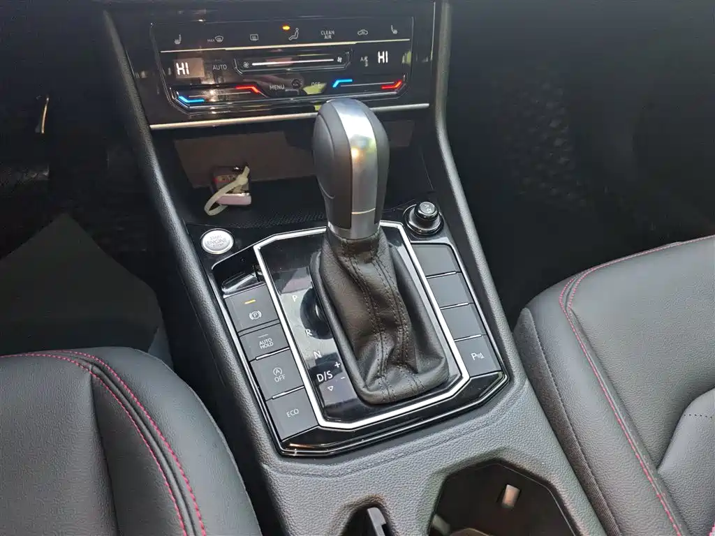 Volkswagen Lavida 2024 Model 300TSI DSG Starlight Leading Edition фото 14