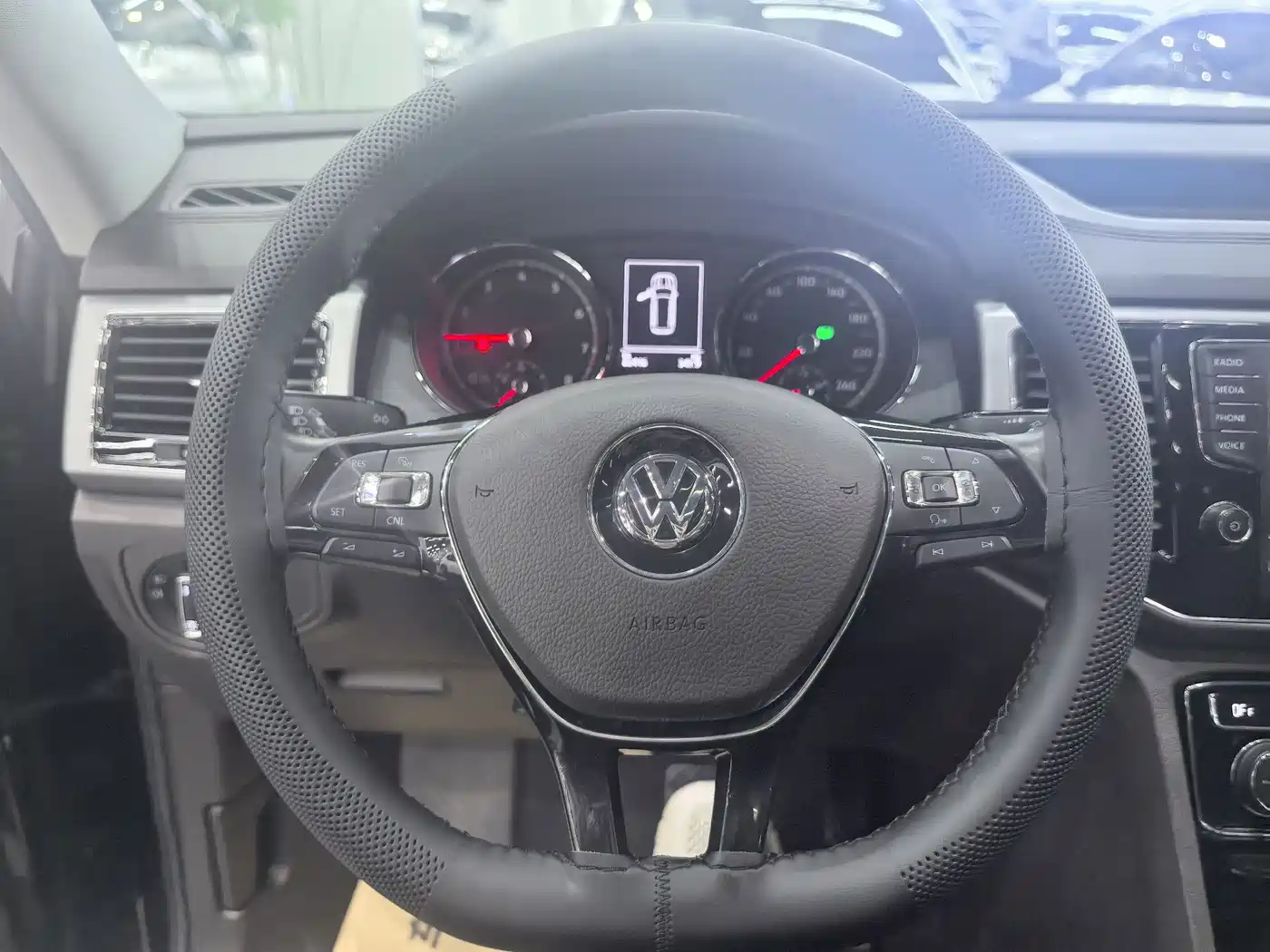 Volkswagen Teramont 2017 330TSI 2WD Luxury фото 9