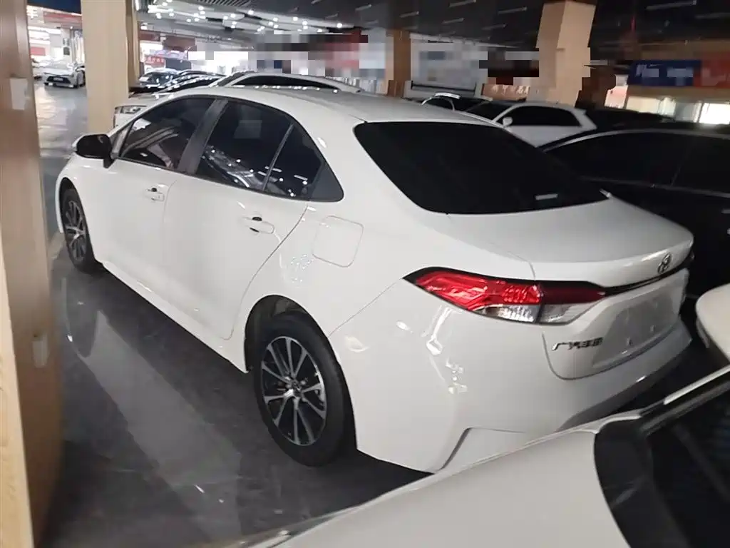 Toyota Levin 2023 185T CVT Luxury фото 5