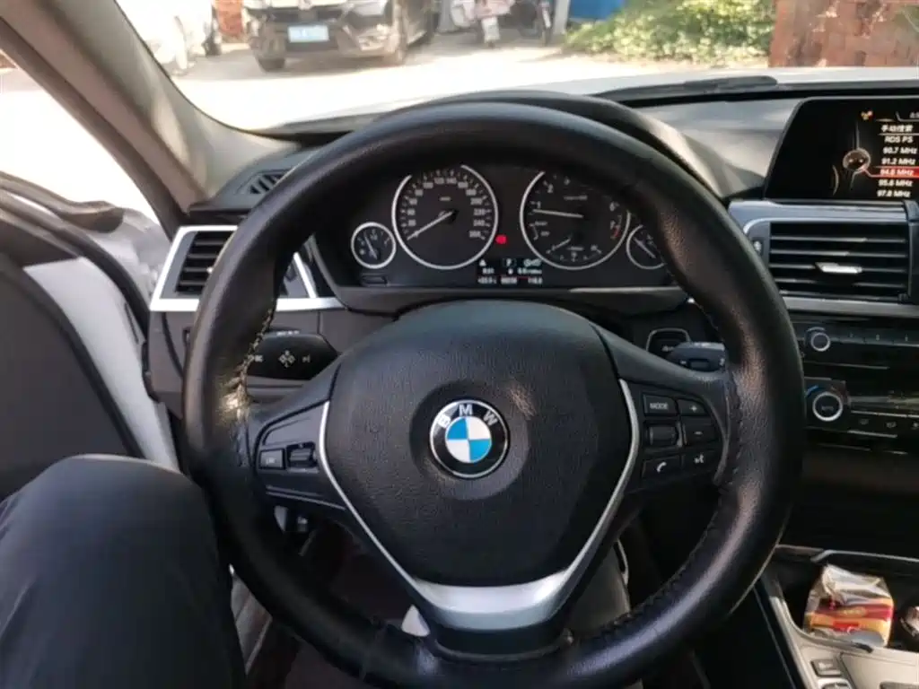 BMW 3 Series 2016 320Li Fashion Model фото 11