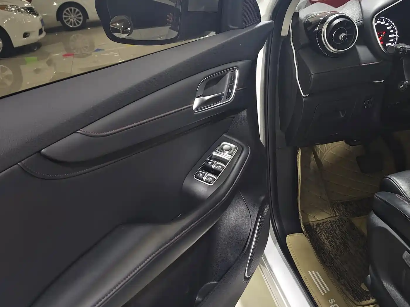 MG HS 2019 2019 20T Automatic 2WD Luxury Edition China VI