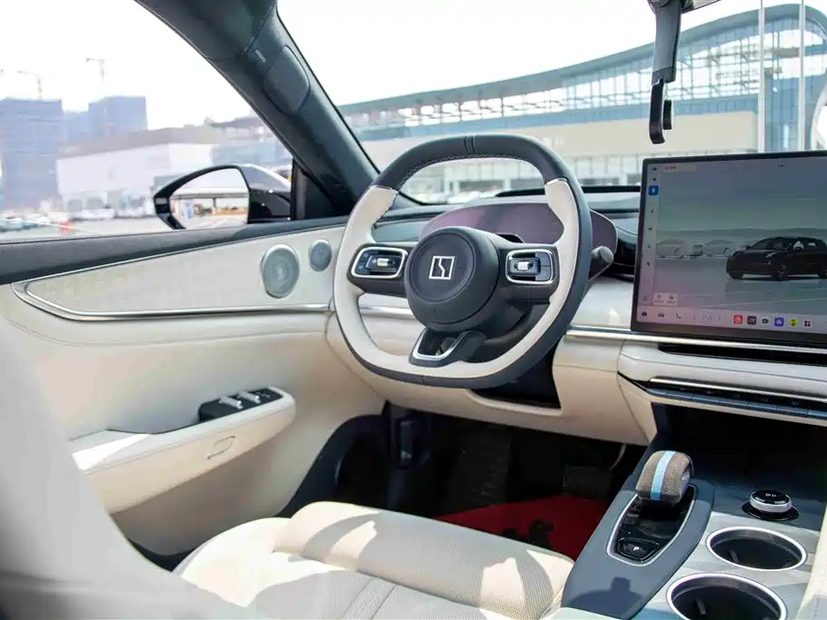 ZEEKR EXTREME KRYPTON 001