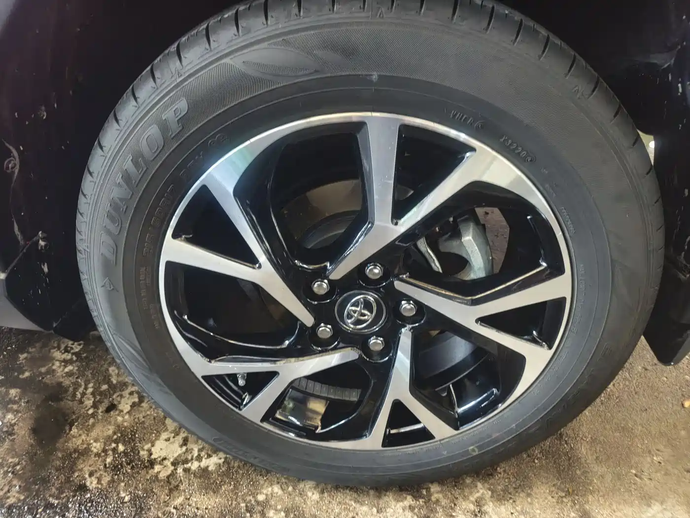 Toyota C-HR 2020 Model 2.0L Leading фото 12