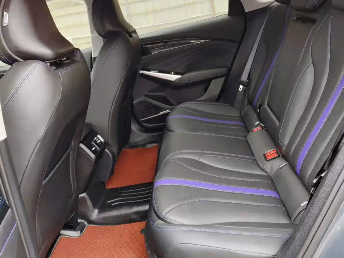 Фото 6 - Geely Preface