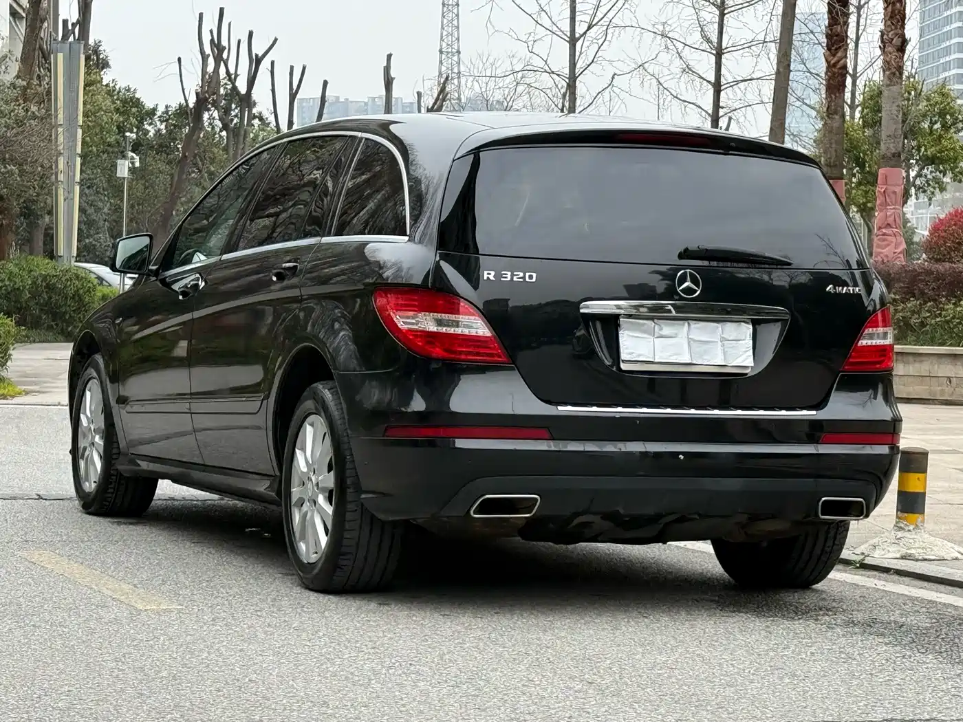Mercedes-Benz R-Class 2017 R 320 4MATIC Business Collector's Edition фото 7