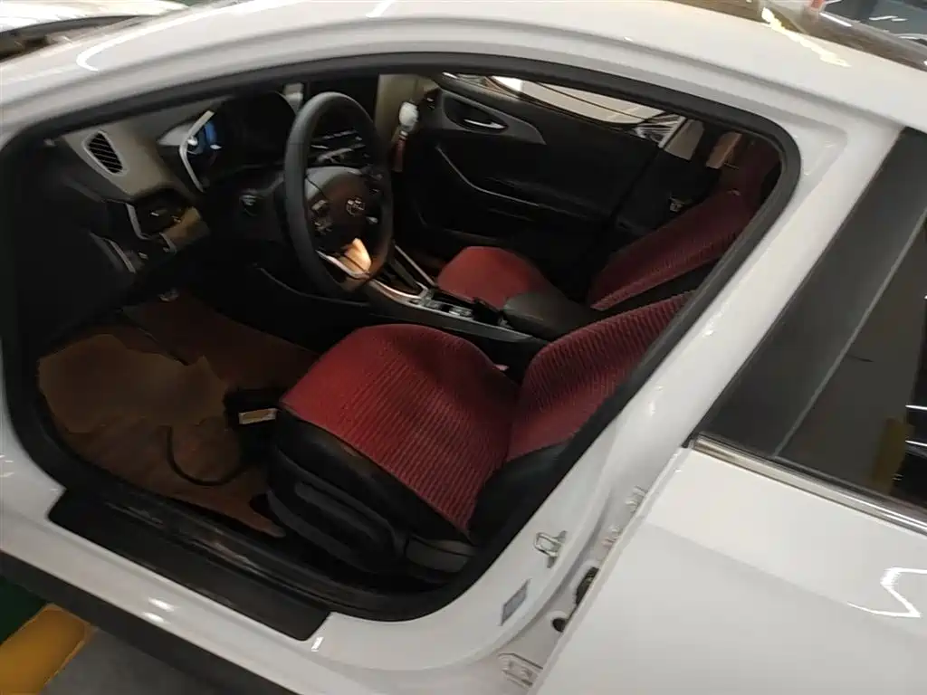Hyundai Fista 2019 280TGDi Sport Edition China VI фото 15