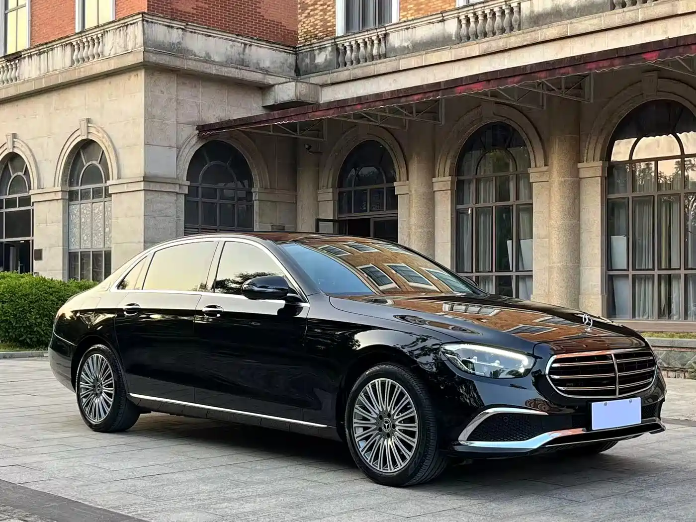  E CLASS