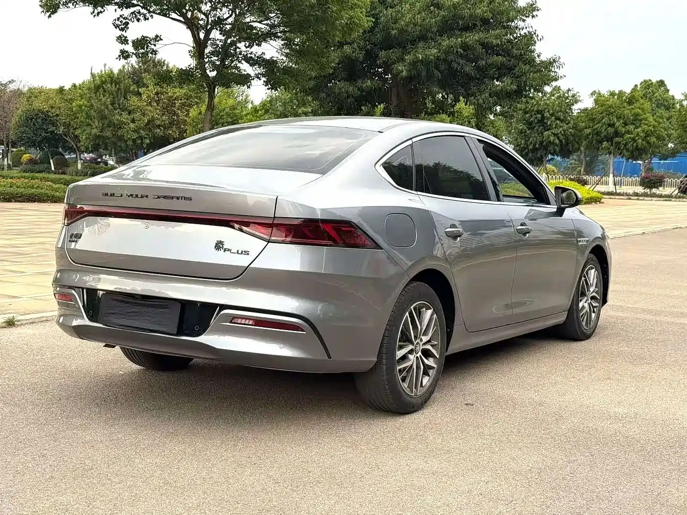 BYD Qin PLUS 2021 DM-i 55KM Flagship фото 4