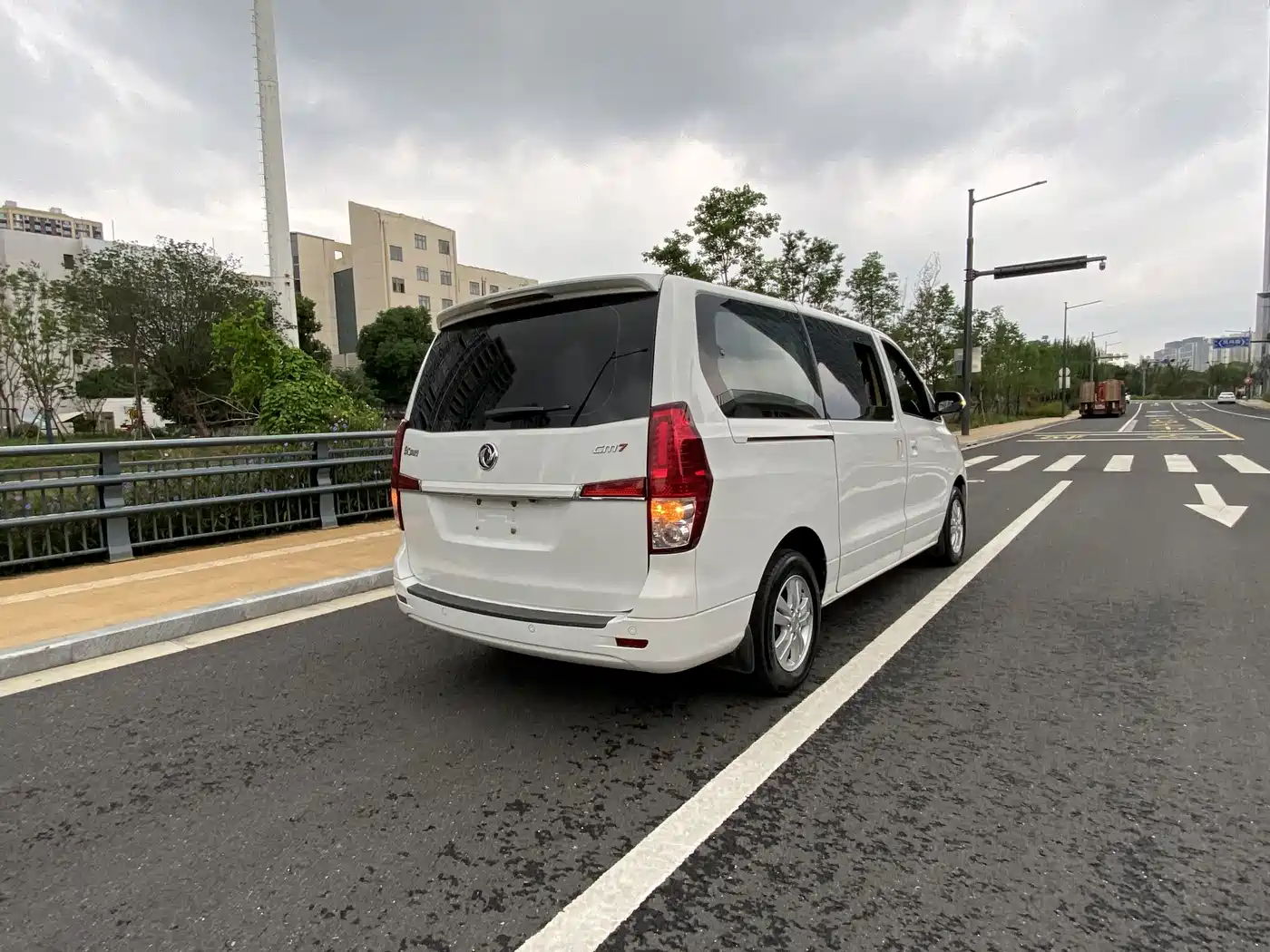 Dongfeng Fengxing Fengxing CM7 2018 2018 Facelift 2.0T Manual Exclusive