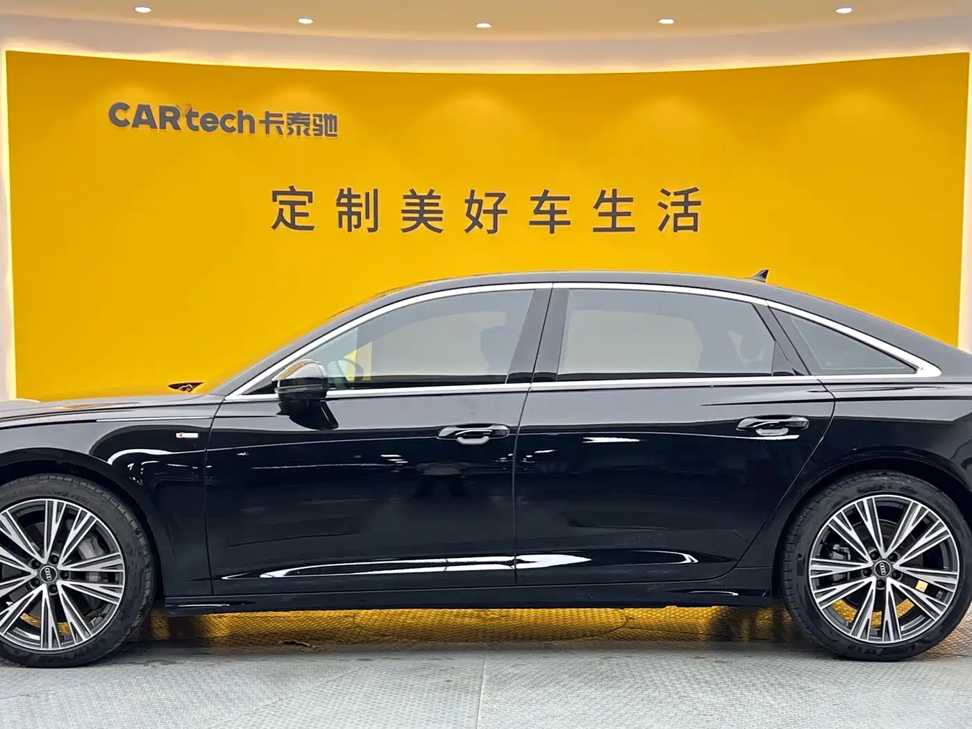 Audi A6L 2024 55 TFSI quattro Exclusive Dynamic фото 30