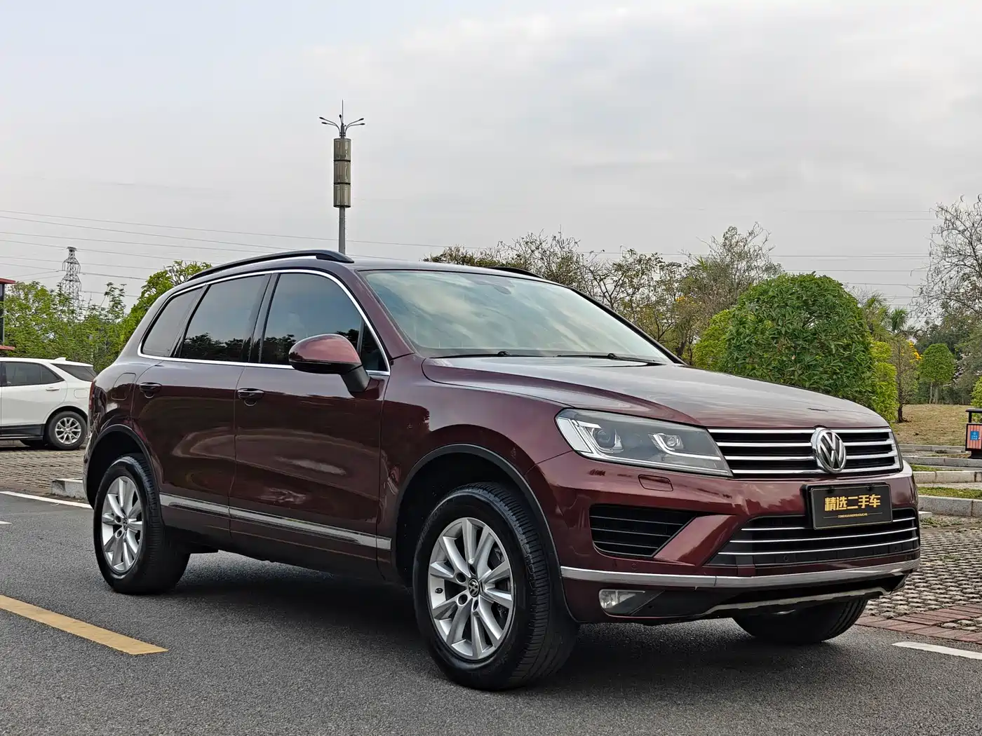 VOLKSWAGEN TOUAREG