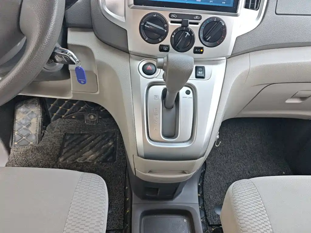 Nissan NV200 2017 2016 Facelift 1.6L CVT Luxury