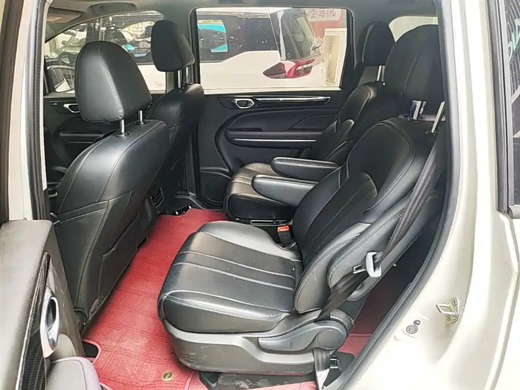 GAC Trumpchi Trumpchi M6 2025 Basic Model фото 17