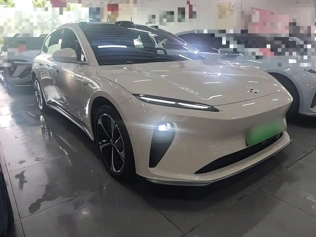 Фото 4 - NIO ET5T
