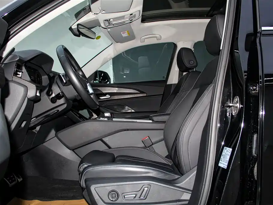 Audi Q6 2024 2024 40 TFSI quattro Cloud View Yulin Package 7-seater