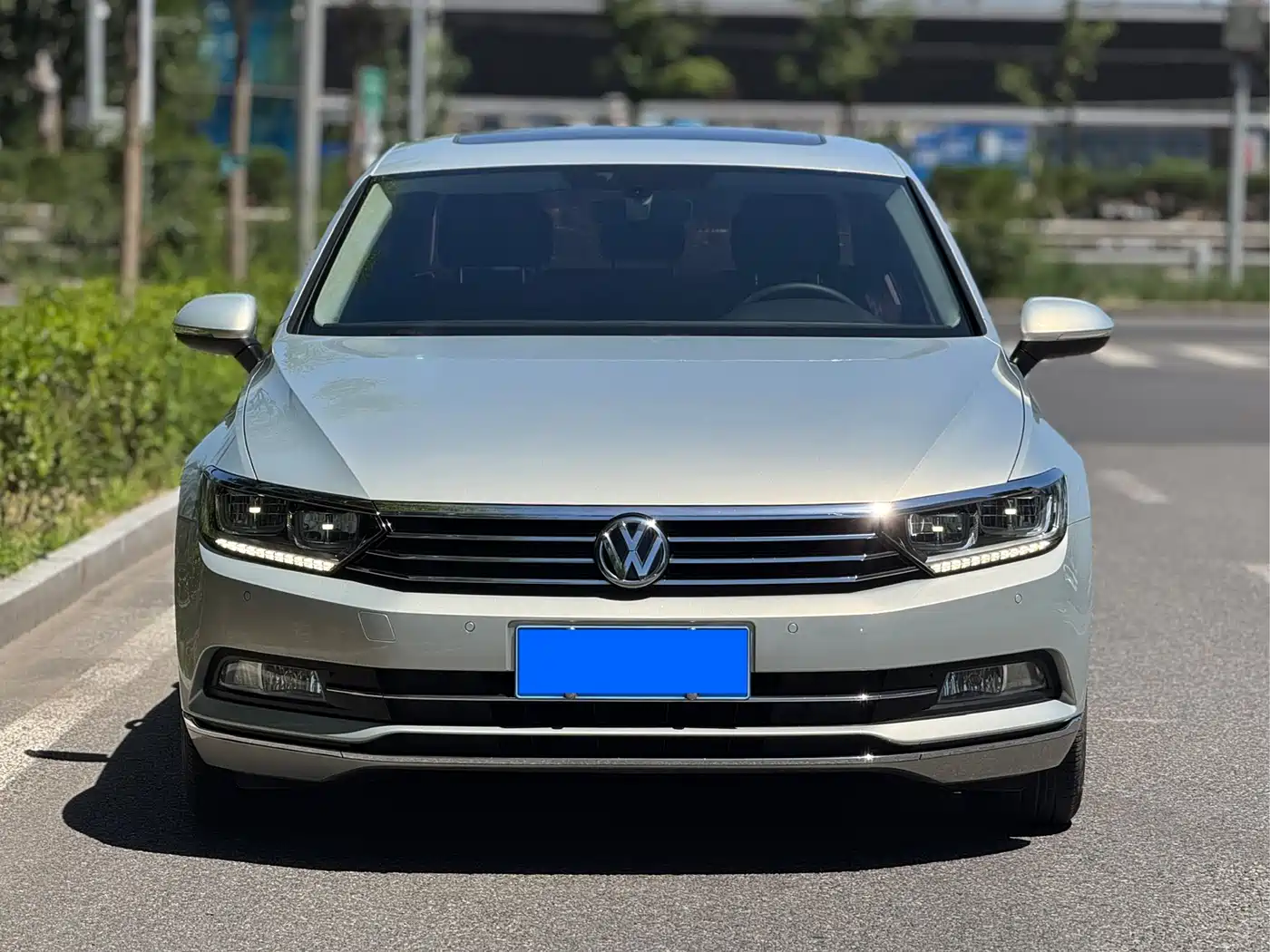 Volkswagen Magotan 2018 Facelift 380TSI DSG Luxury фото 2