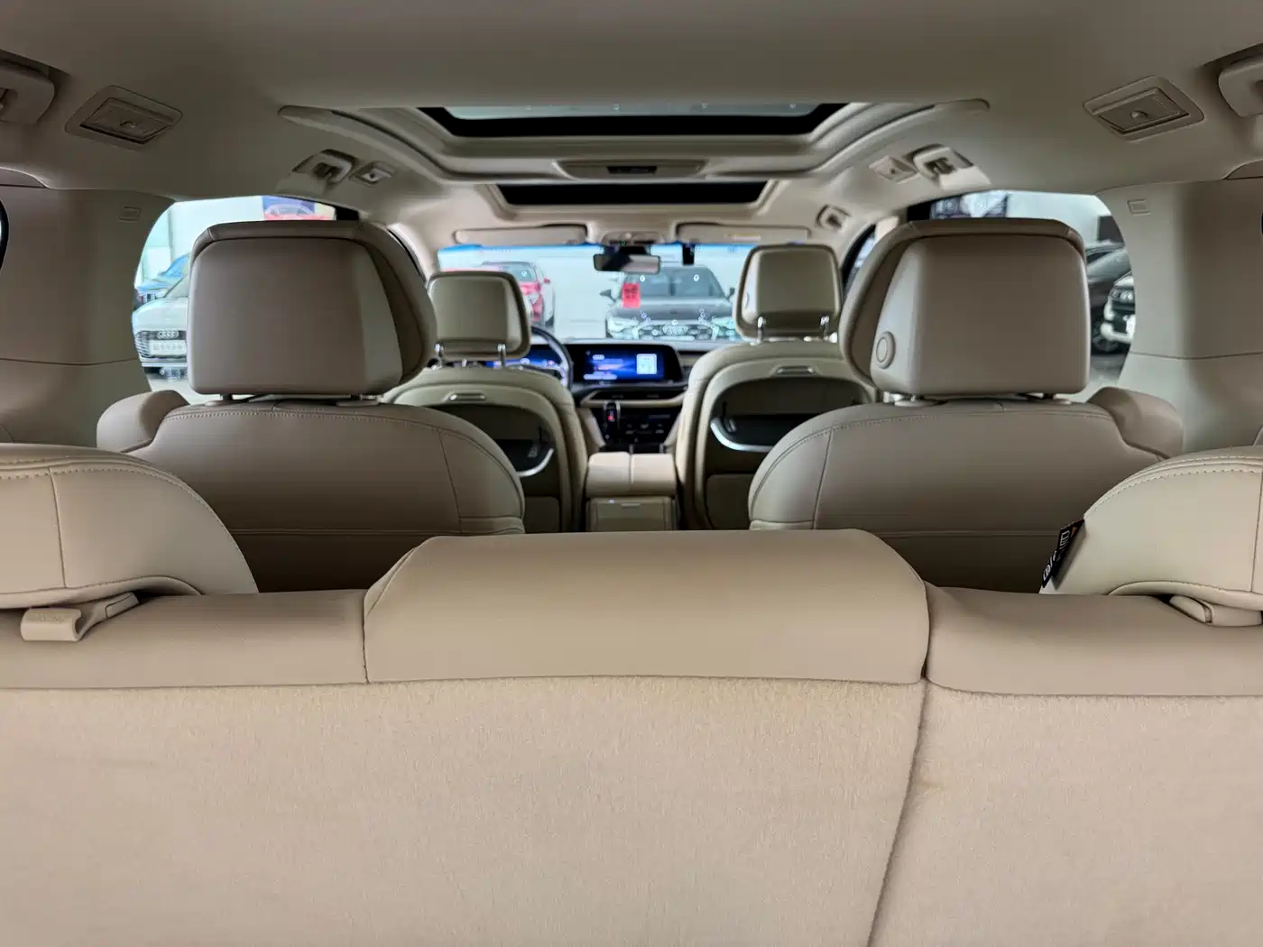 Buick GL8 2023 ES Landmaster Luxury фото 13