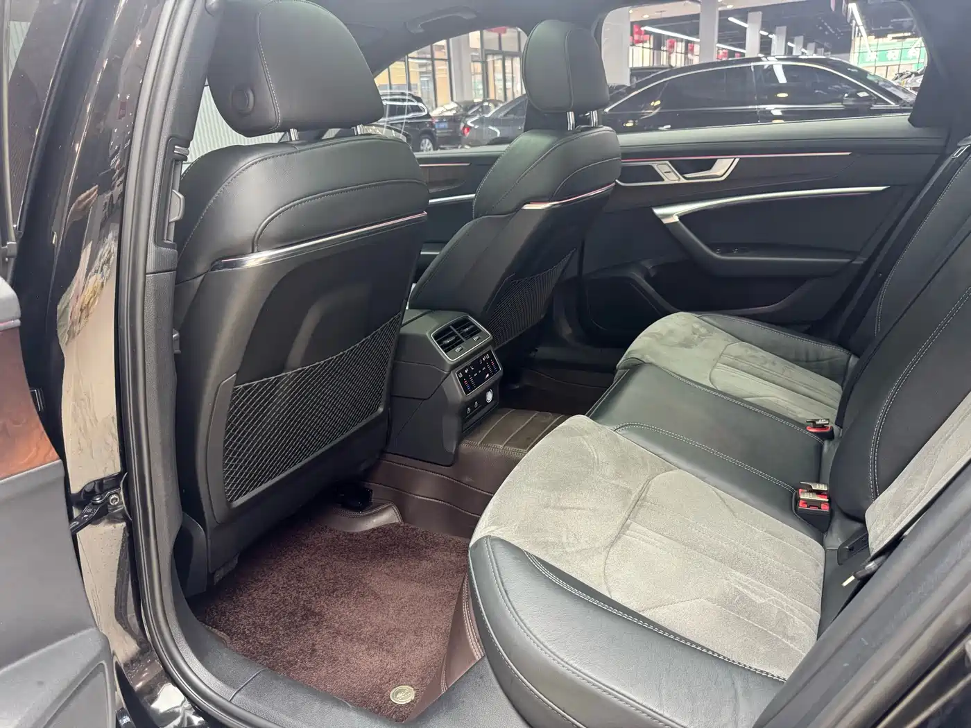 Audi A6L 2023 45 TFSI quattro Premium Dynamic фото 15