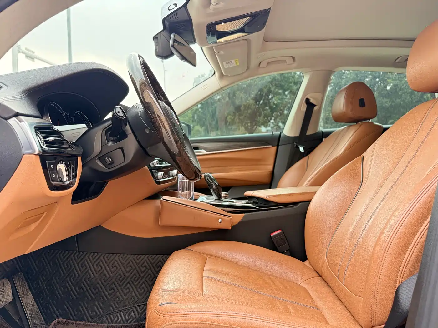 BMW 6 Series GT 2018 630i M Sport Package фото 8
