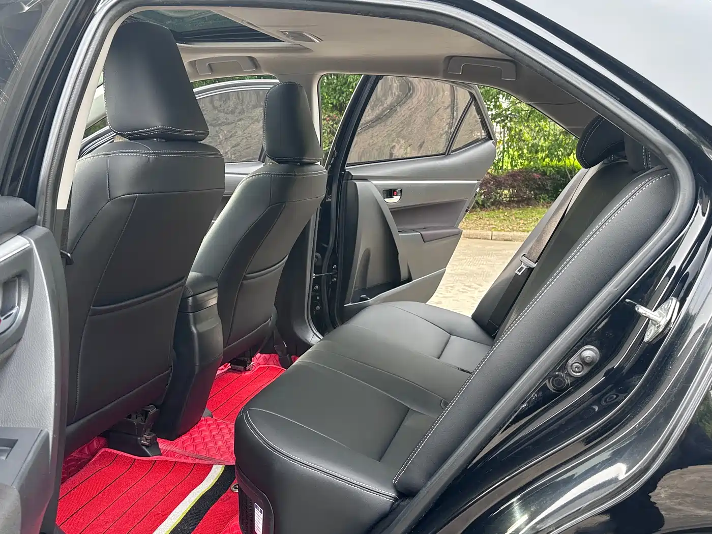 Toyota Levin 2017 Facelift Hybrid 1.8H GS E-CVT Elite Sunroof Edition China V фото 7