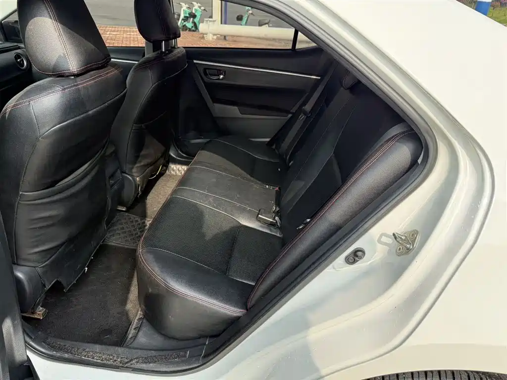 Toyota Corolla 2017 Facelift 1.2T S-CVT GL фото 7