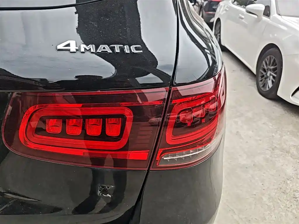 Mercedes-Benz GLC 2022 Facelift GLC 300 L 4MATIC Dynamic Collector's Edition фото 8
