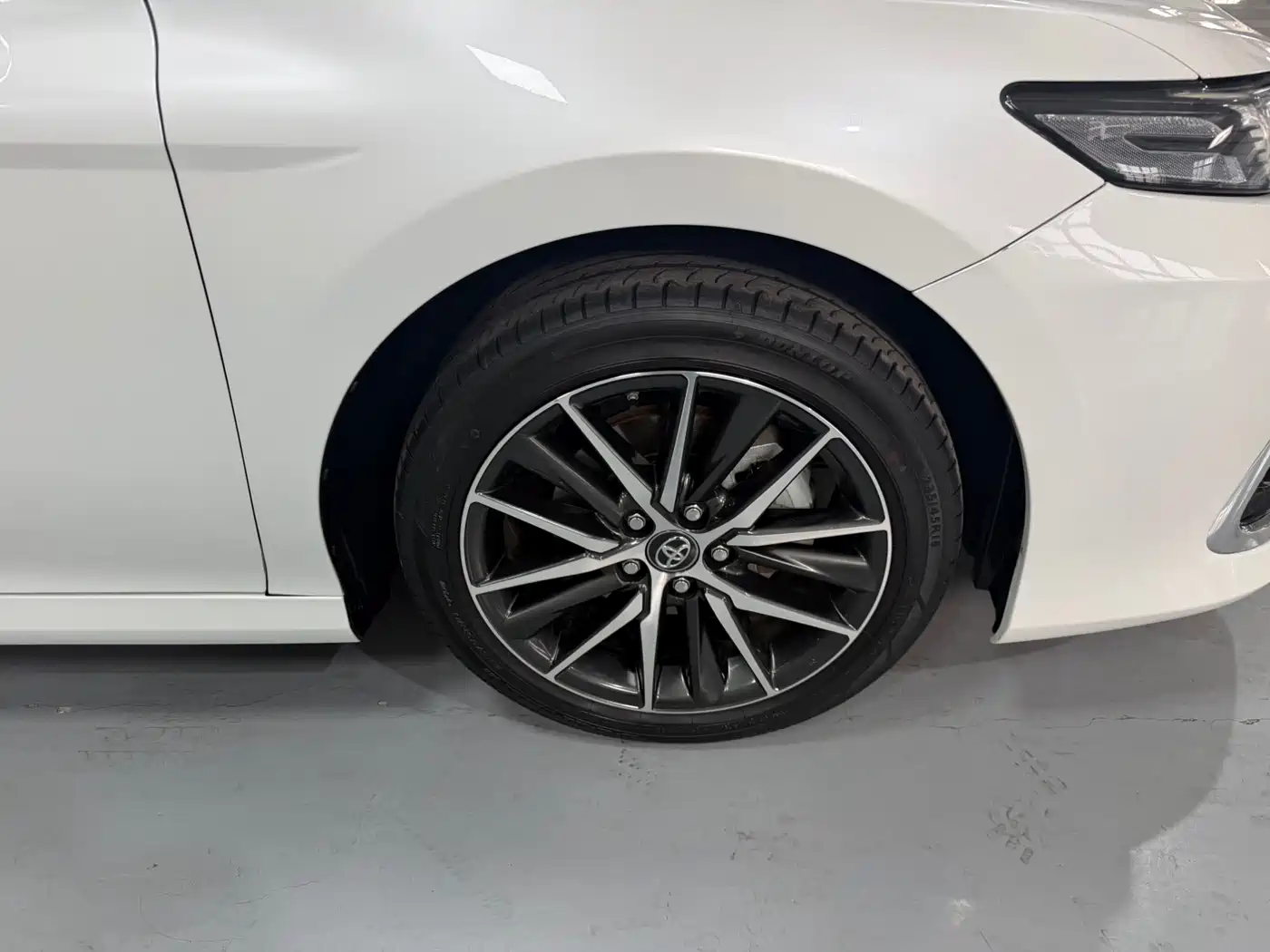 Toyota Camry 2021 2.5G Luxury Edition фото 18