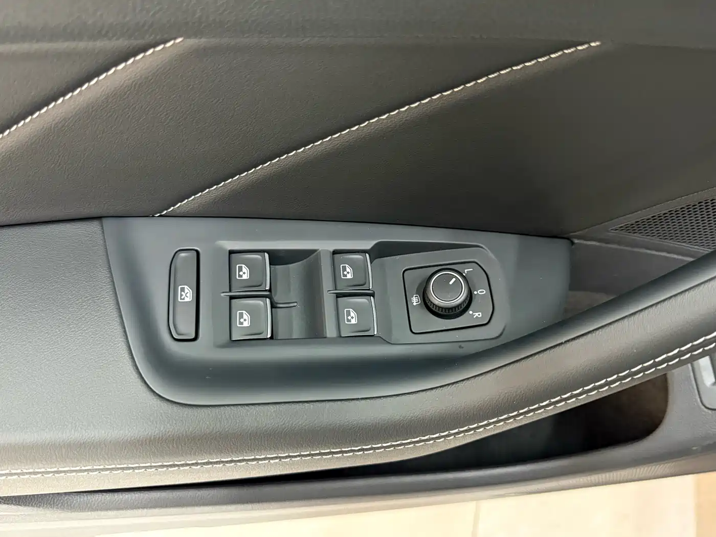 Volkswagen Magotan 2025 Popular Edition 280TSI DSG Comfort фото 17