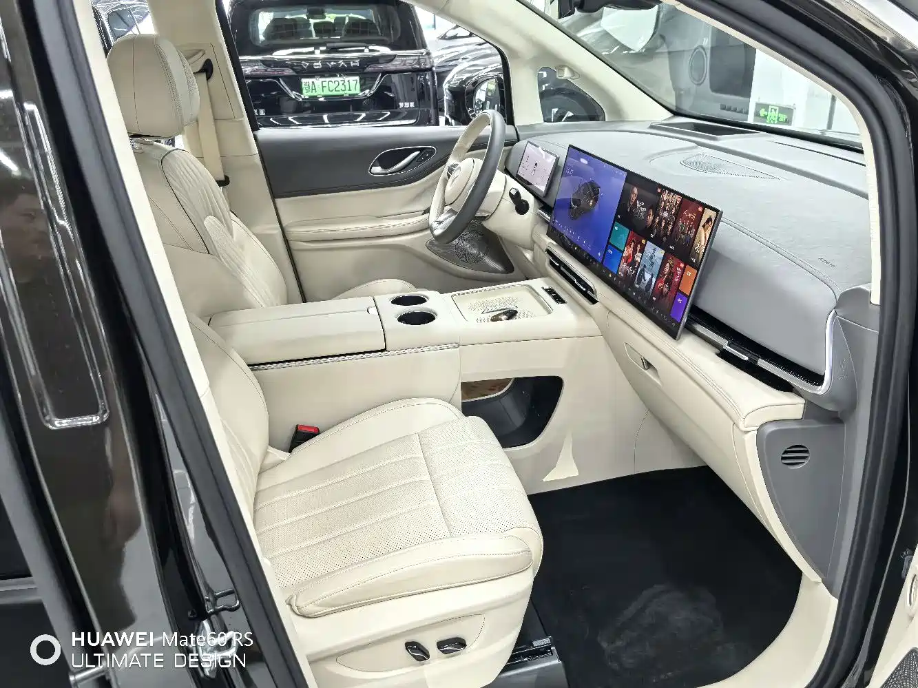 Voyah Auto Voyah Dreamer 2025 PHEV AWD Flagship Kunpeng Edition фото 18