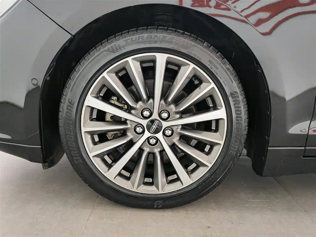 Lincoln MKZ 2018 2.0T Elegance Edition фото 17