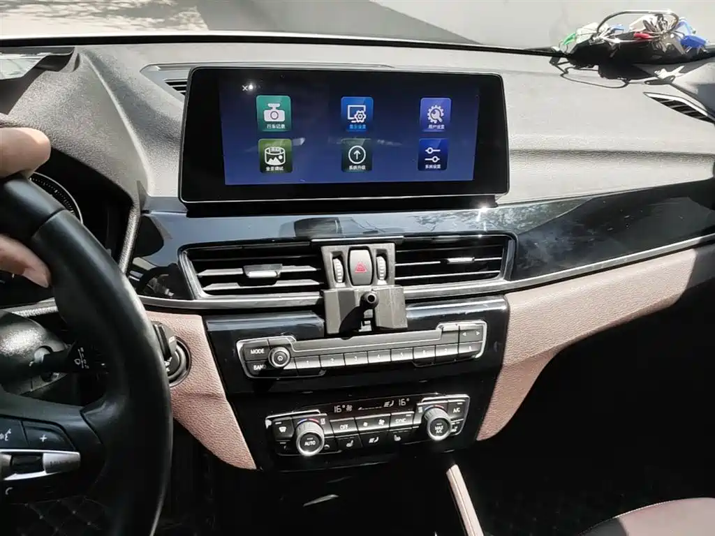 BMW X1 2022 sDrive25Li Leading фото 20