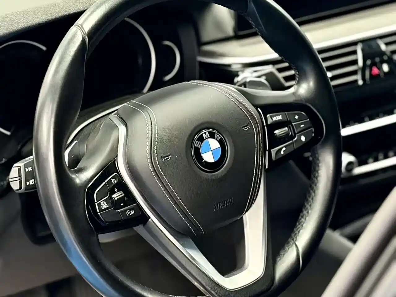 BMW 6 Series GT 2018 630i M Sport Package фото 7
