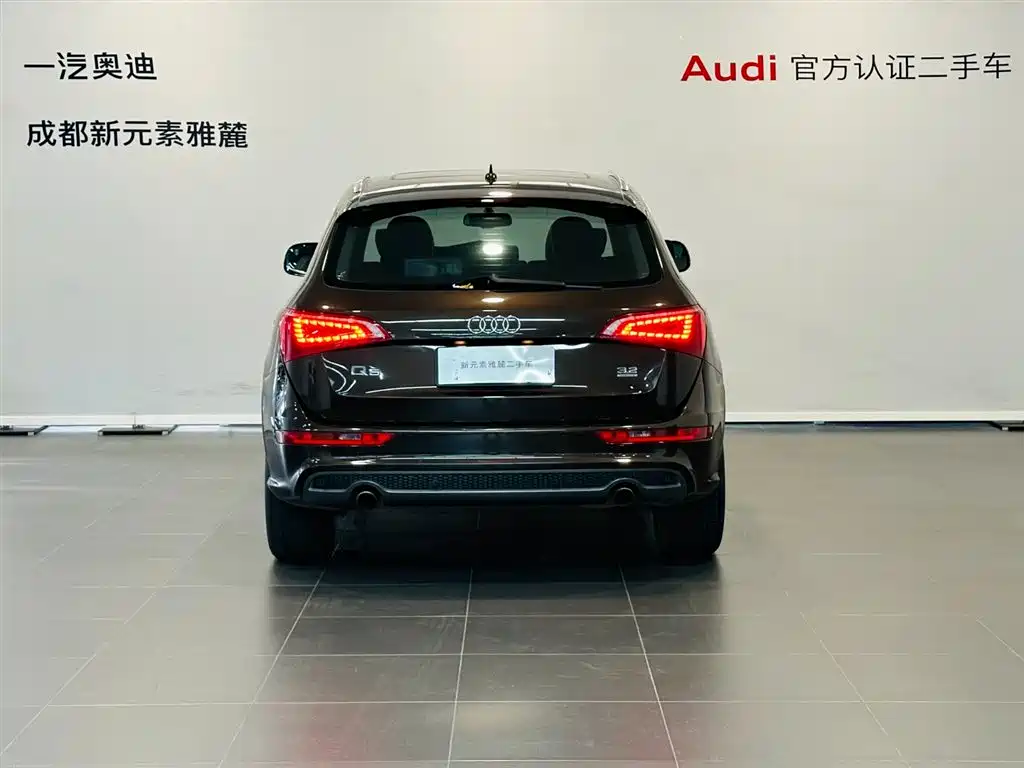 Audi Q5 (Import) 2010 3.2FSI Sport фото 5