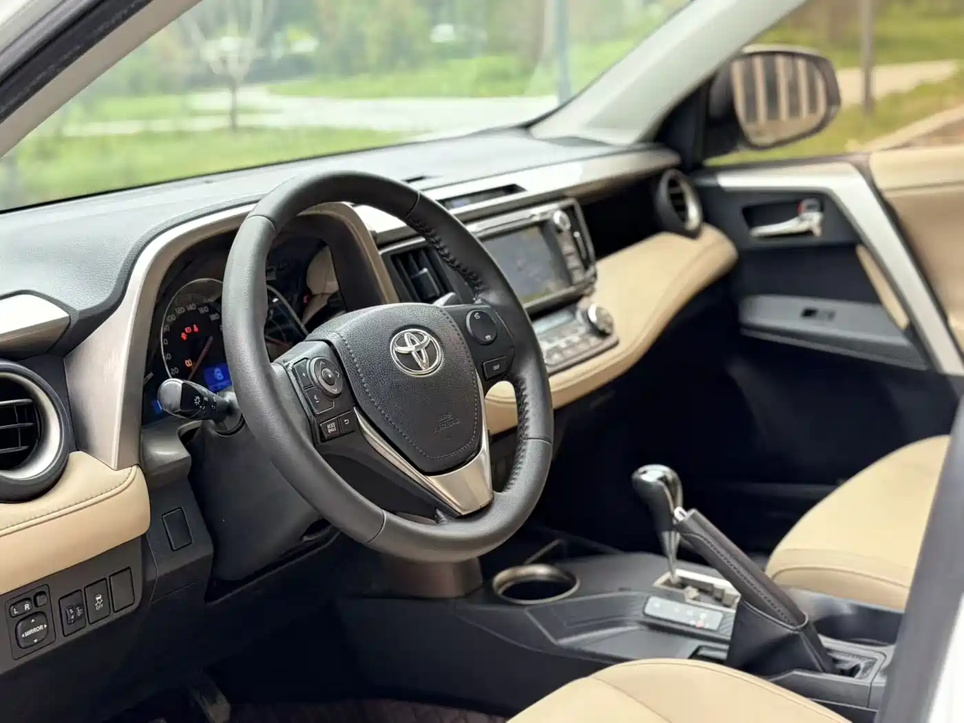 Toyota RAV4 Rongfang 2013 2.0L CVT 4WD Pioneer фото 8