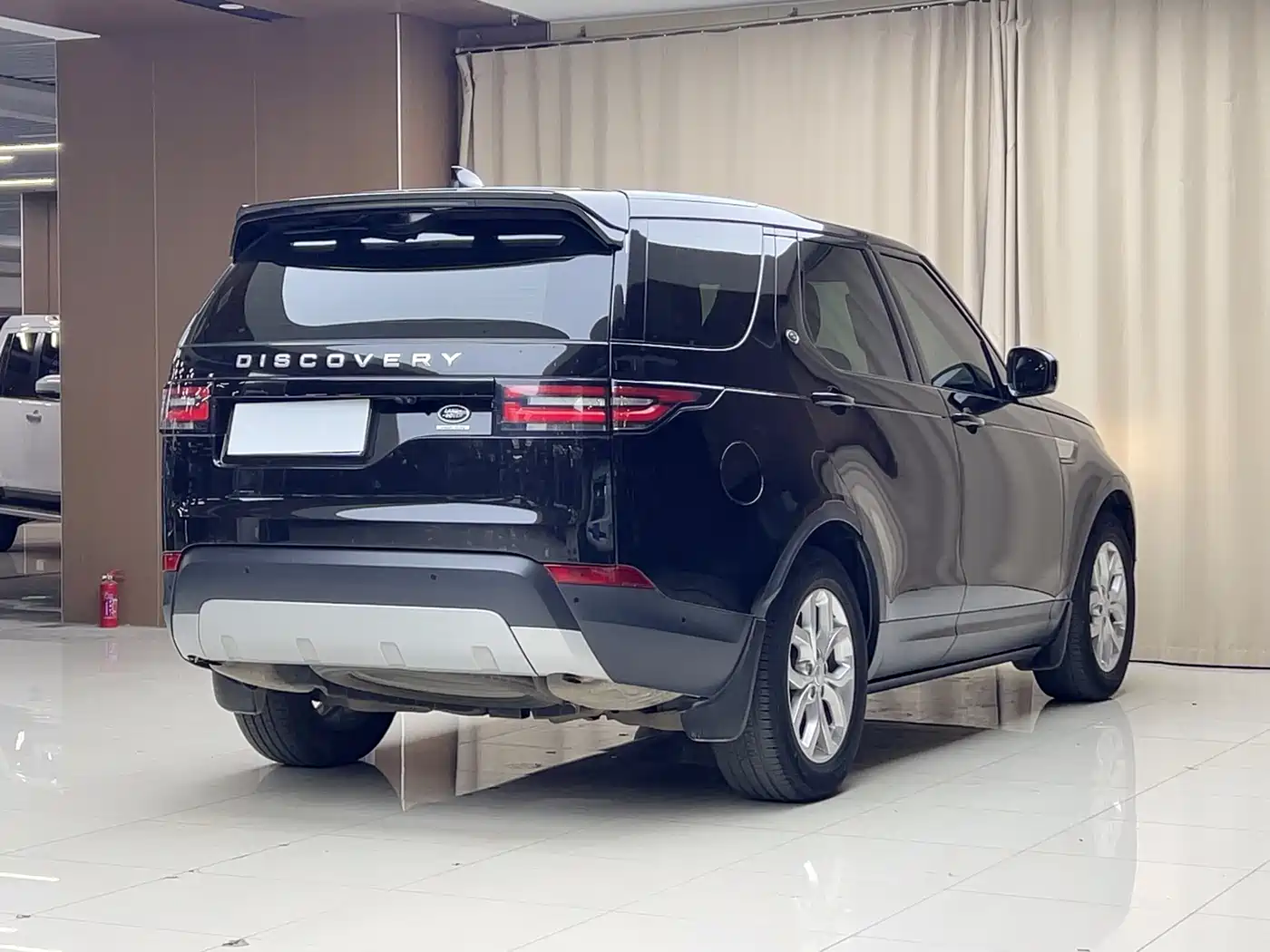 Land Rover Discovery 2020 2.0T SE фото 15