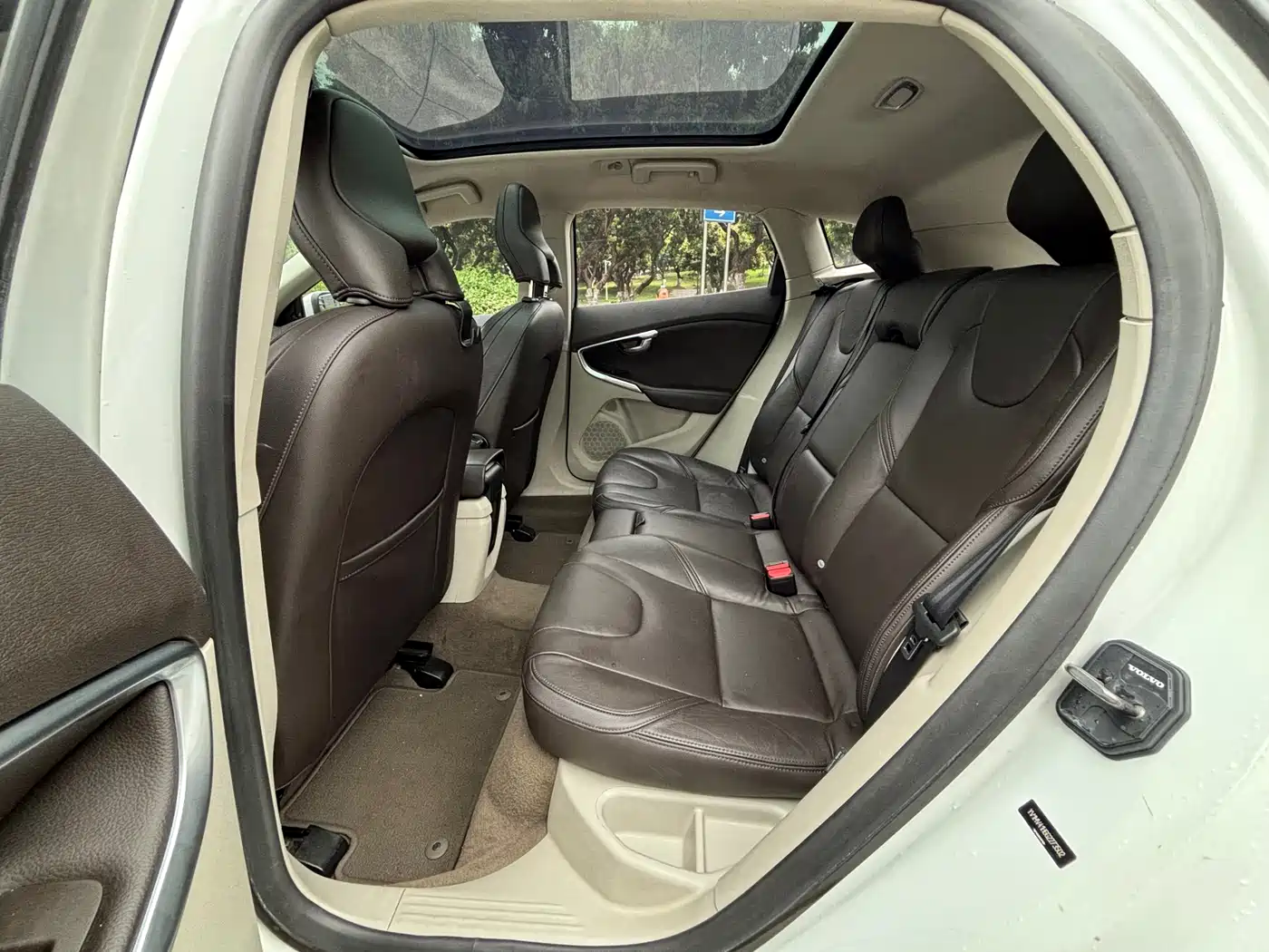 Фото 9 - Volvo V40