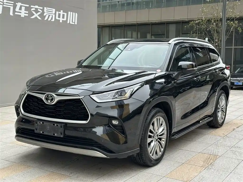 TOYOTA HIGHLANDER