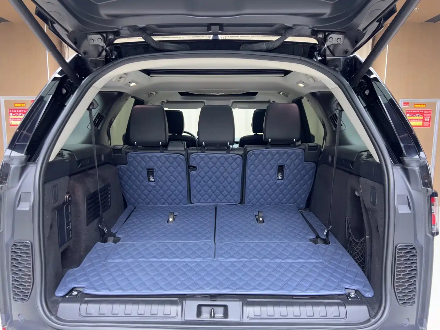 Land Rover Discovery 2020 2.0T SE фото 13