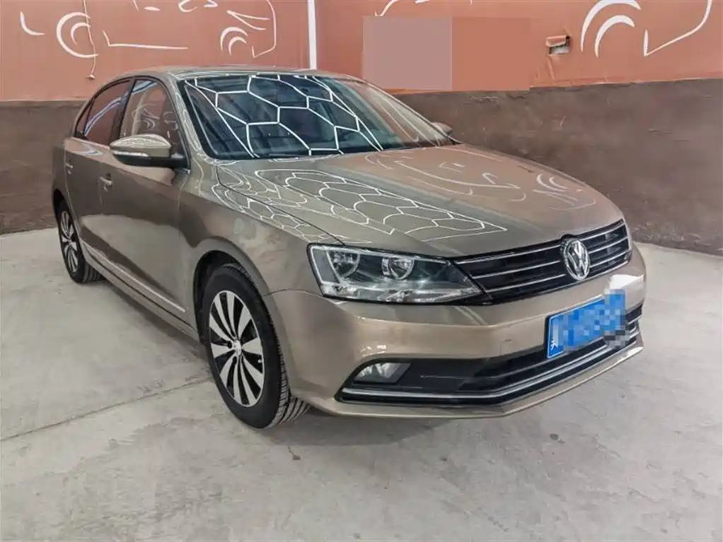 Volkswagen Sagitar 2015 230TSI Automatic Comfort фото 3
