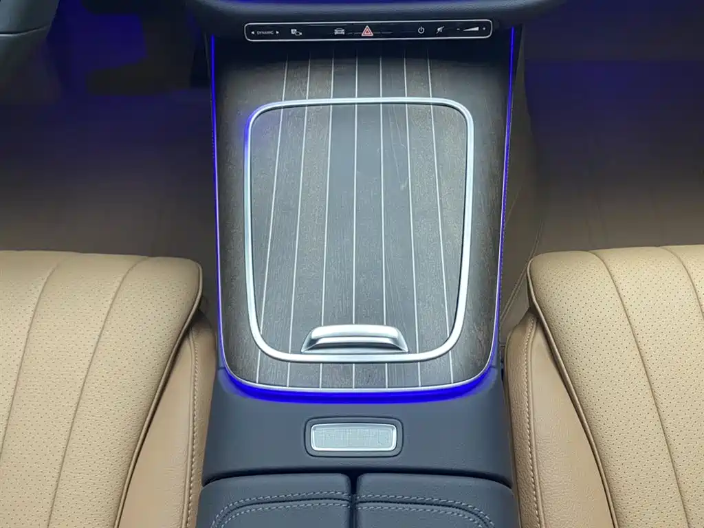 Mercedes-Benz E-Class 2026 E 300 L Luxury фото 22