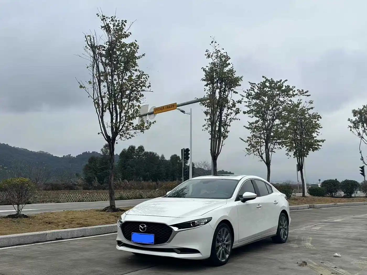 Mazda Mazda3 Axela 2023 — пригон из Китая