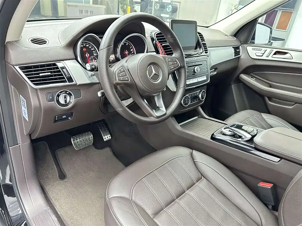 Mercedes-Benz GLS 2016 GLS 400 4MATIC Dynamic фото 26