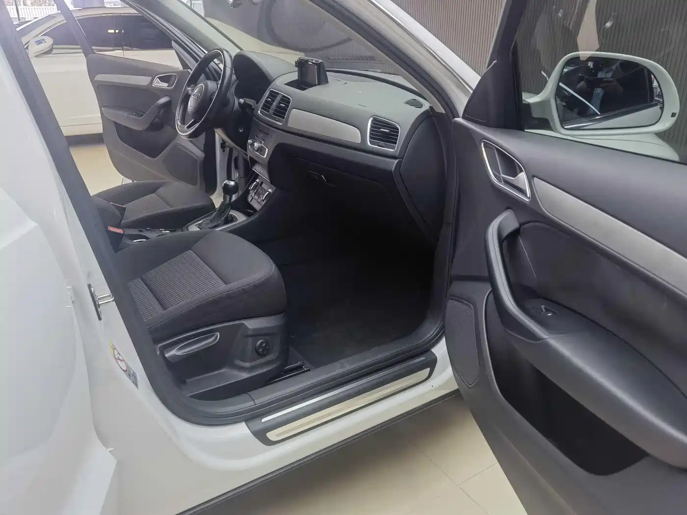 Audi Q3 2015 30 TFSI Progressive фото 15