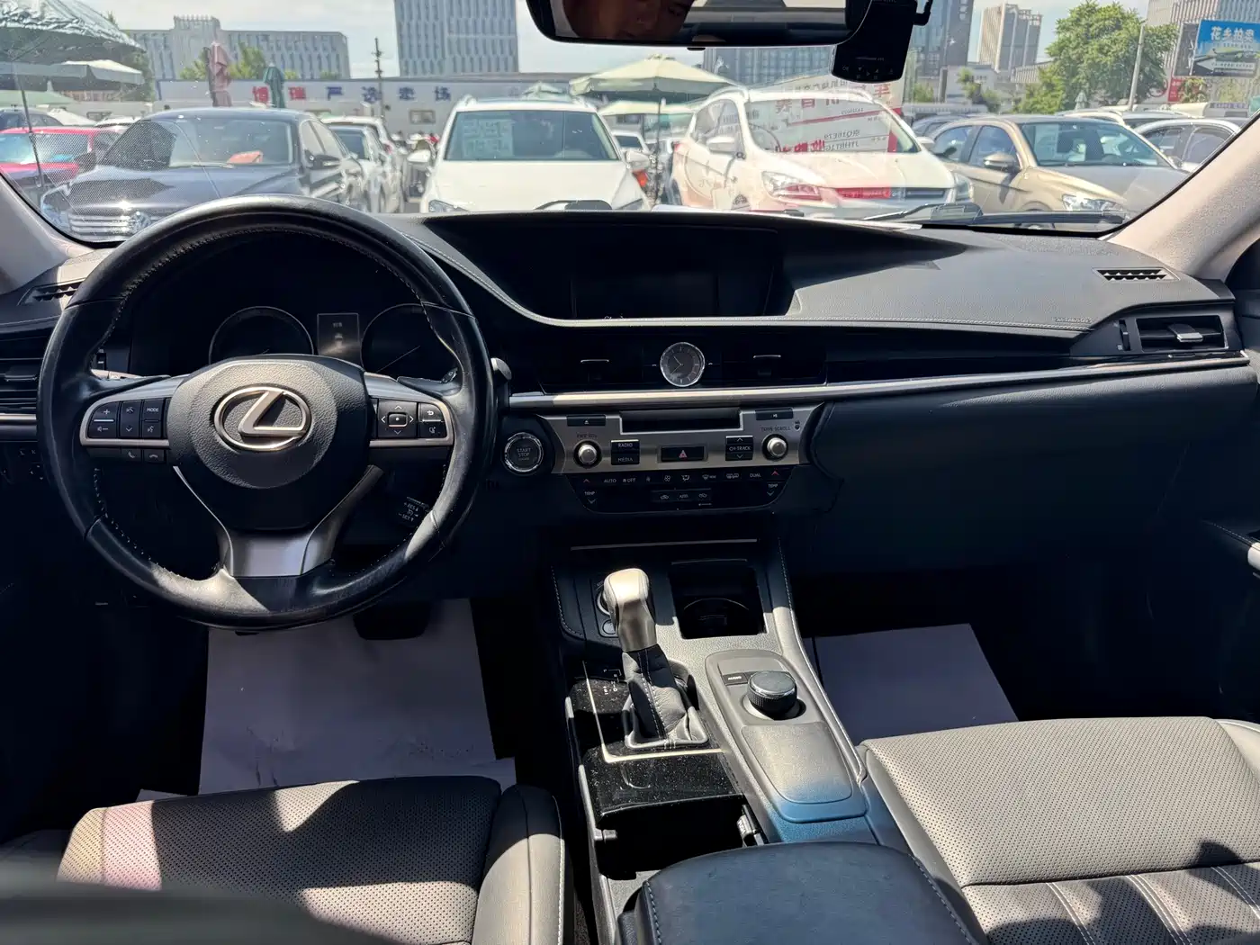 Lexus ES 2015 200 Elite Edition фото 10