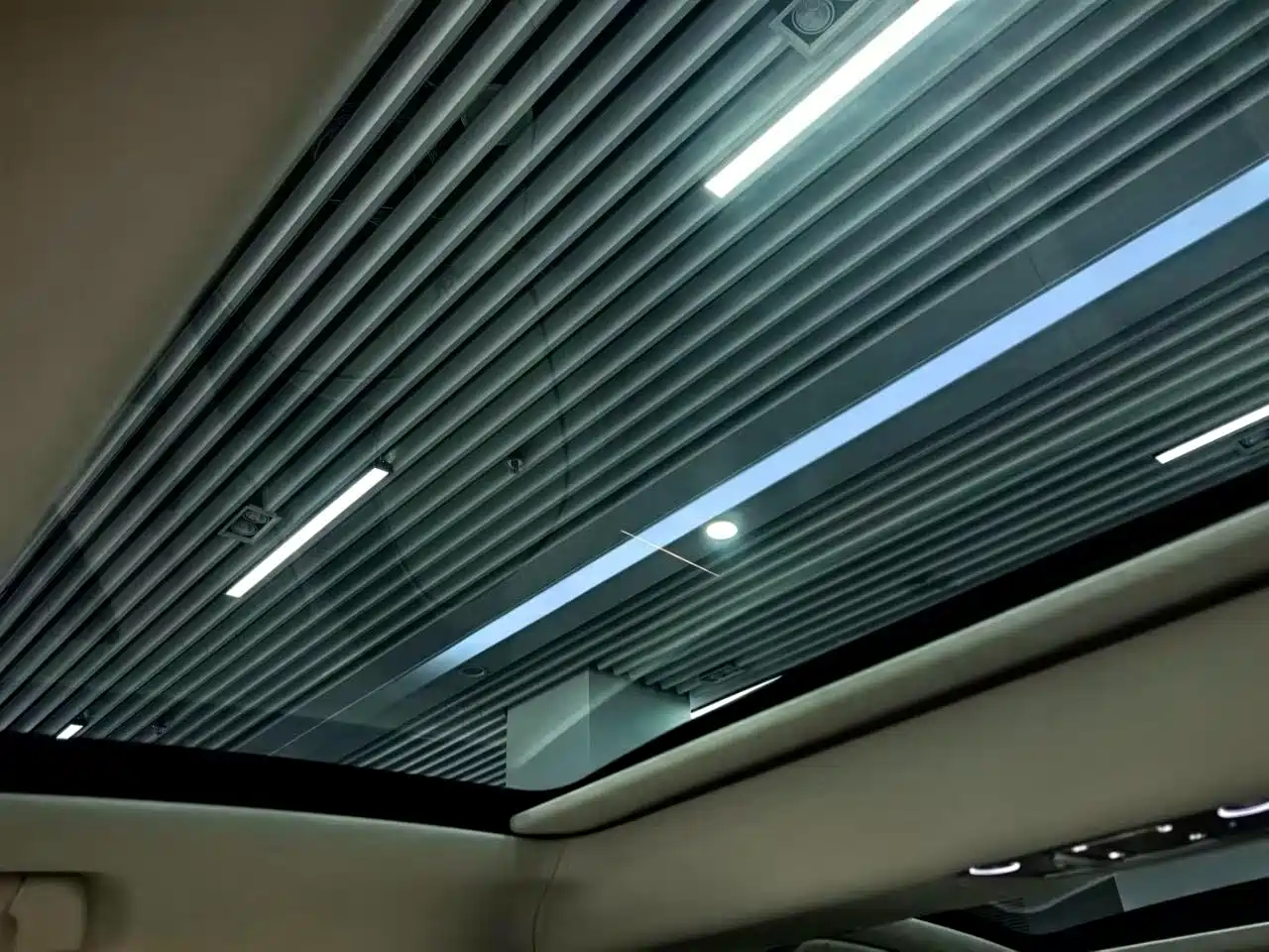 BENTLEY FLYING SPUR PLUG IN HYBRID